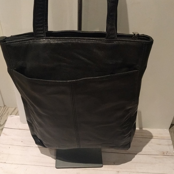 🌸 Beautiful genuine leather bag by Kenneth Cole - Picture 5 of 8